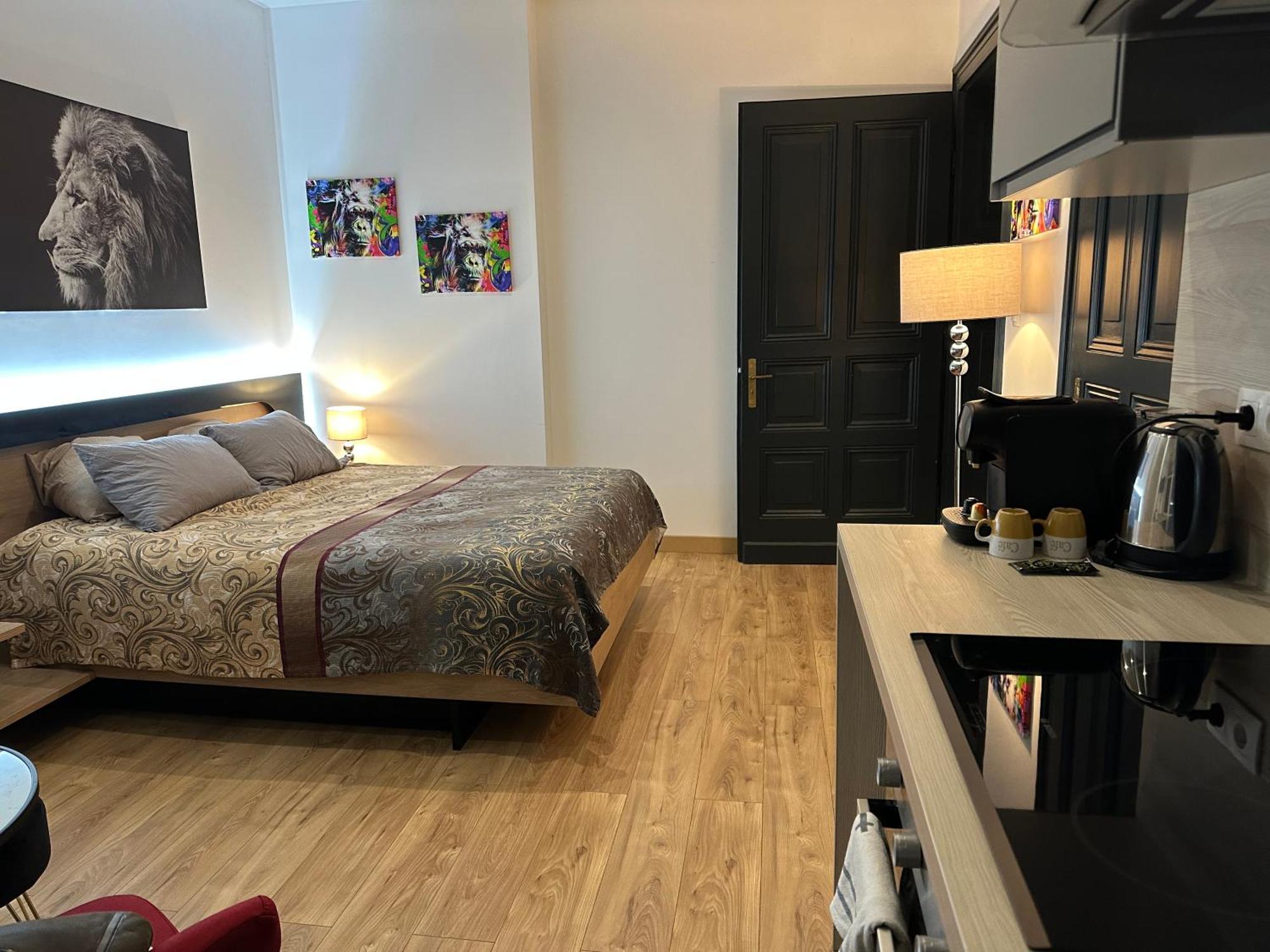 Serenity Bed Palace 2 Metz Gare ภายนอก รูปภาพ