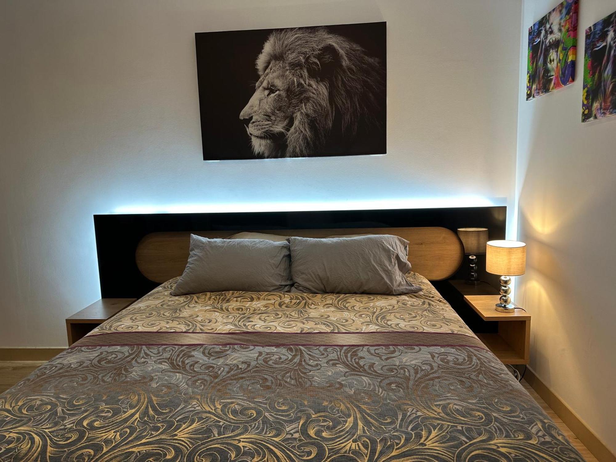 Serenity Bed Palace 2 Metz Gare ภายนอก รูปภาพ